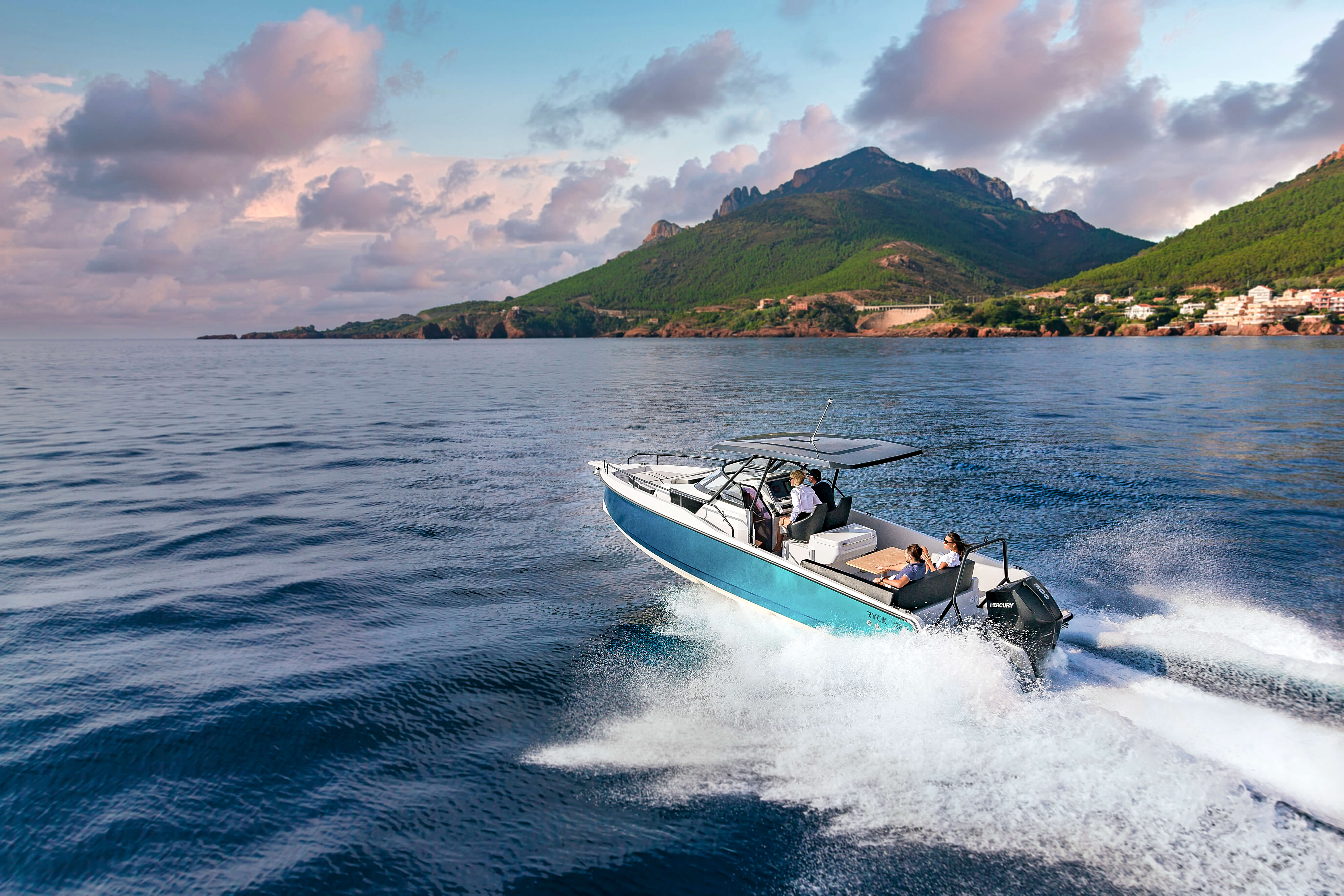 Les plus belles villes et baies sont rapidement atteintes avec jusqu'à 350 ch et rien ne s'oppose à un week-end parfait.