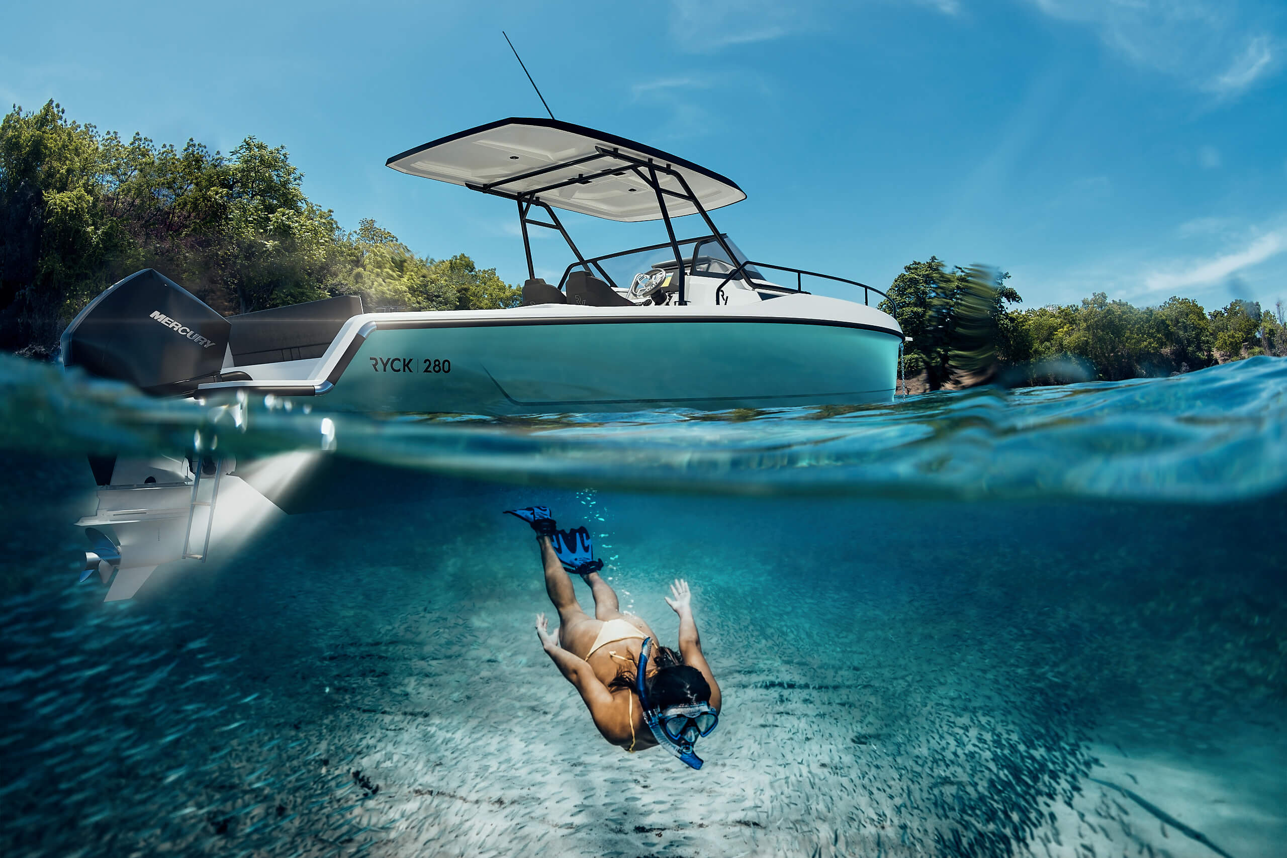 powerboat, weekender, daycruiser, underwater, t-top, sunroof, hull, outboard